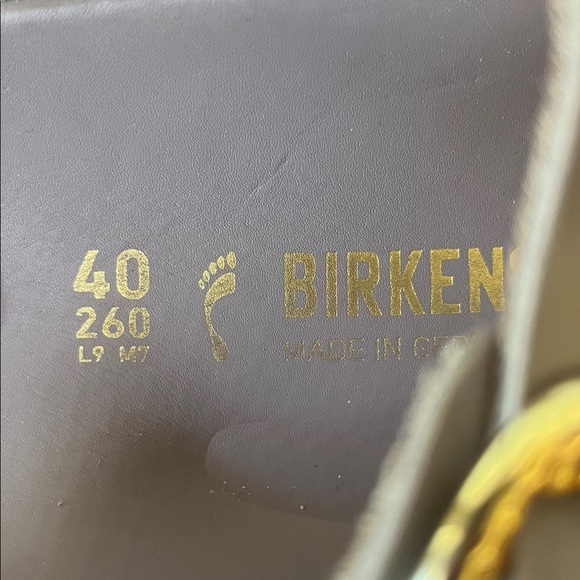 BIRKENSTOCK BIG BUCKLE Hammered Arizona Sandals! - Picture 8 of 8